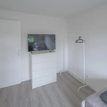 Grosszuegige Monteurwohnung - 4 Schlafzimmer, Kueche & Wlan In - Vl01 Apartment *